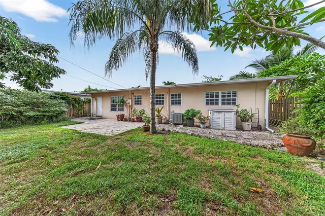 $525,000 | 1412 Northeast 14th Place, Fort Lauderdale, FL 33304