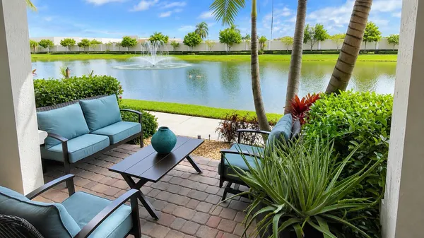 $3,400 | 4218 North Dixie Highway, Unit 63, Oakland Park, FL 33334