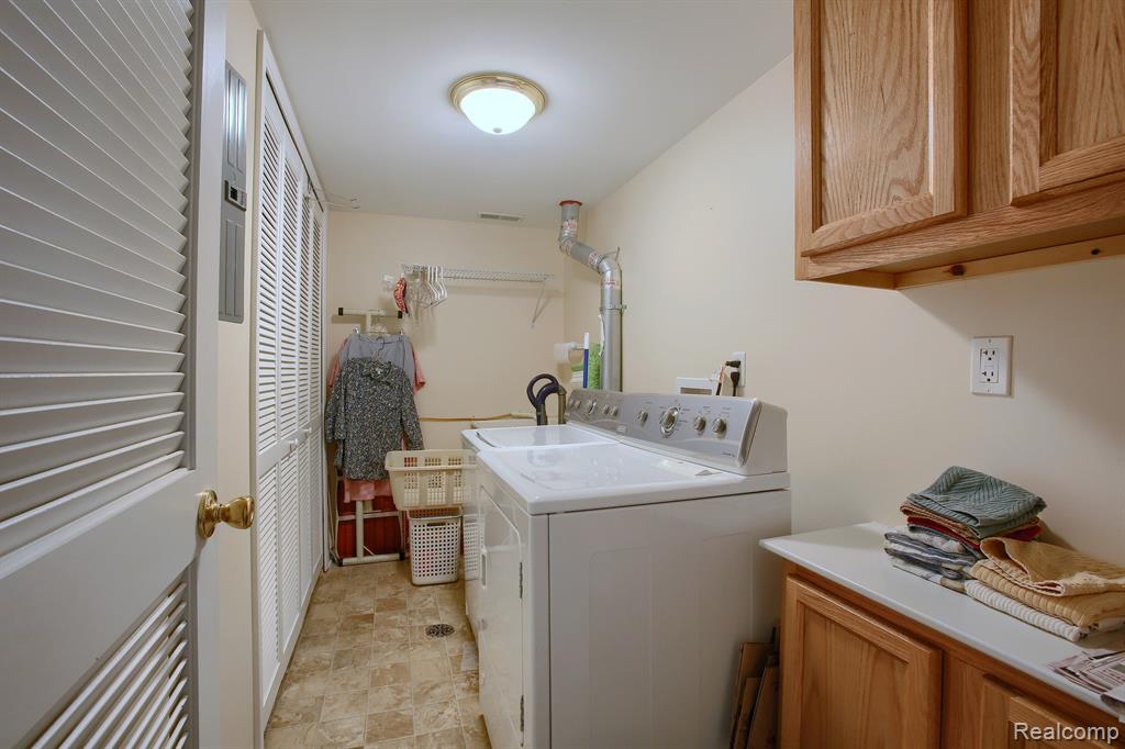 1655 Riverside Drive, Unit 7 Rochester Hills, MI 48309 - Photo 12 of 23
