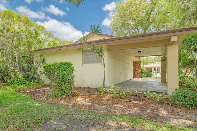 $490,000 | 8097 Royal Palm Circle, Tamarac, FL 33321