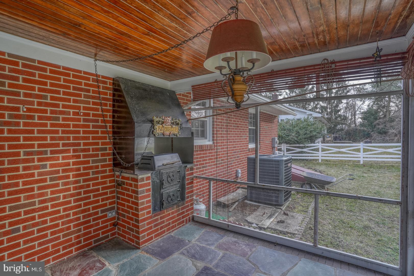 638 South Old Mill Road Dover, DE 19901 - Photo 20 of 39 Screened Porch with built in grill