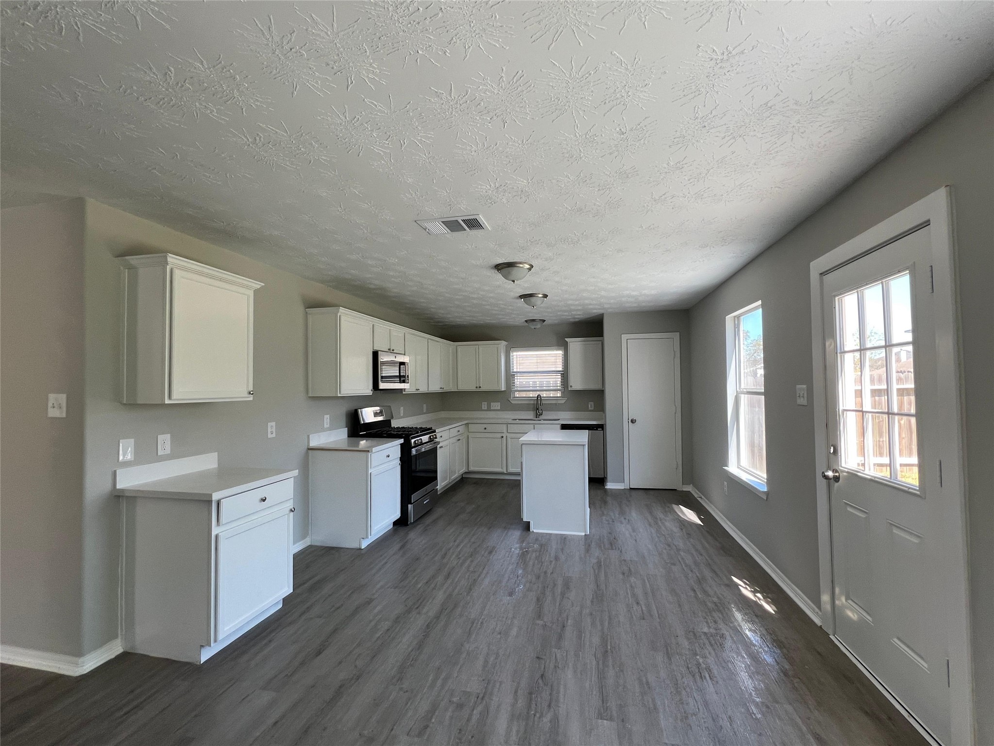 24114 Stargazer Point Spring, TX 77373 - Photo 7 of 26