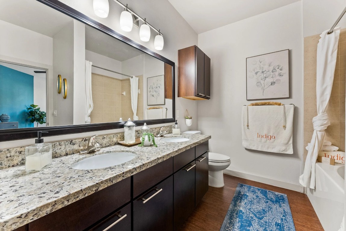 10800 Lakeline Boulevard, Unit 7301 Austin, TX 78717 - Photo 8 of 16 Up To One Month Free on Select Units Don’t miss out on this limited-time offer — contact our team today to learn more and find the perfect unit for you!