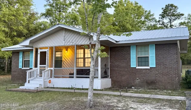 $267,900 | 450 Roberts Drive, DeFuniak Springs, FL 32433