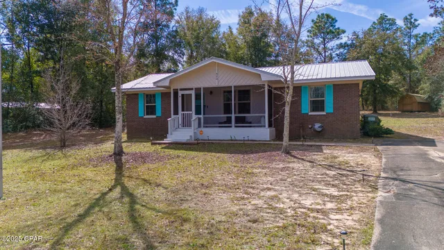 $267,900 | 450 Roberts Drive, DeFuniak Springs, FL 32433