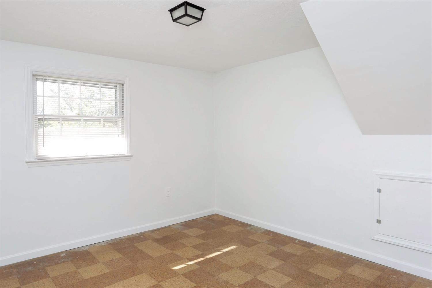 1029 Castleton Way Lexington, KY 40517 - Photo 17 of 21 Photo 17