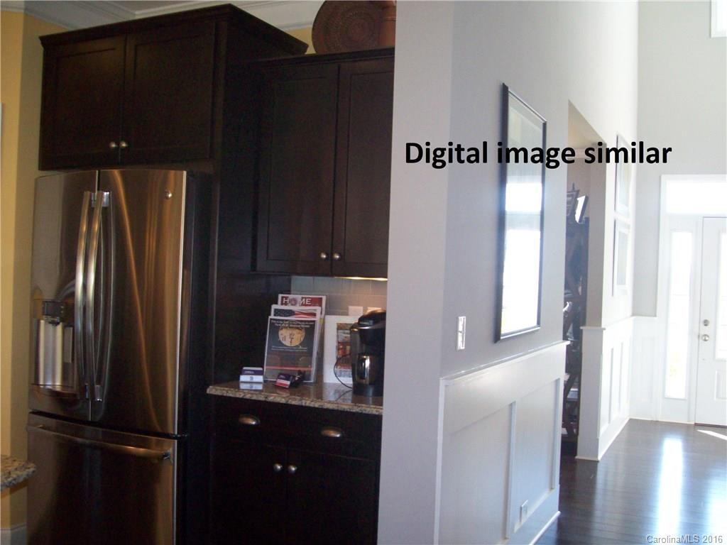 9301 Inverness Bay Road Charlotte, NC 28278 - Photo 20 of 24 Gallery Image 20