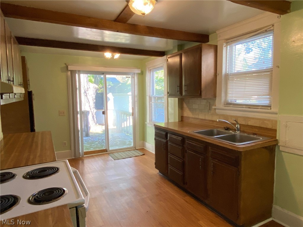 906 Dayton Street Akron, OH 44310 - Photo 13 of 31