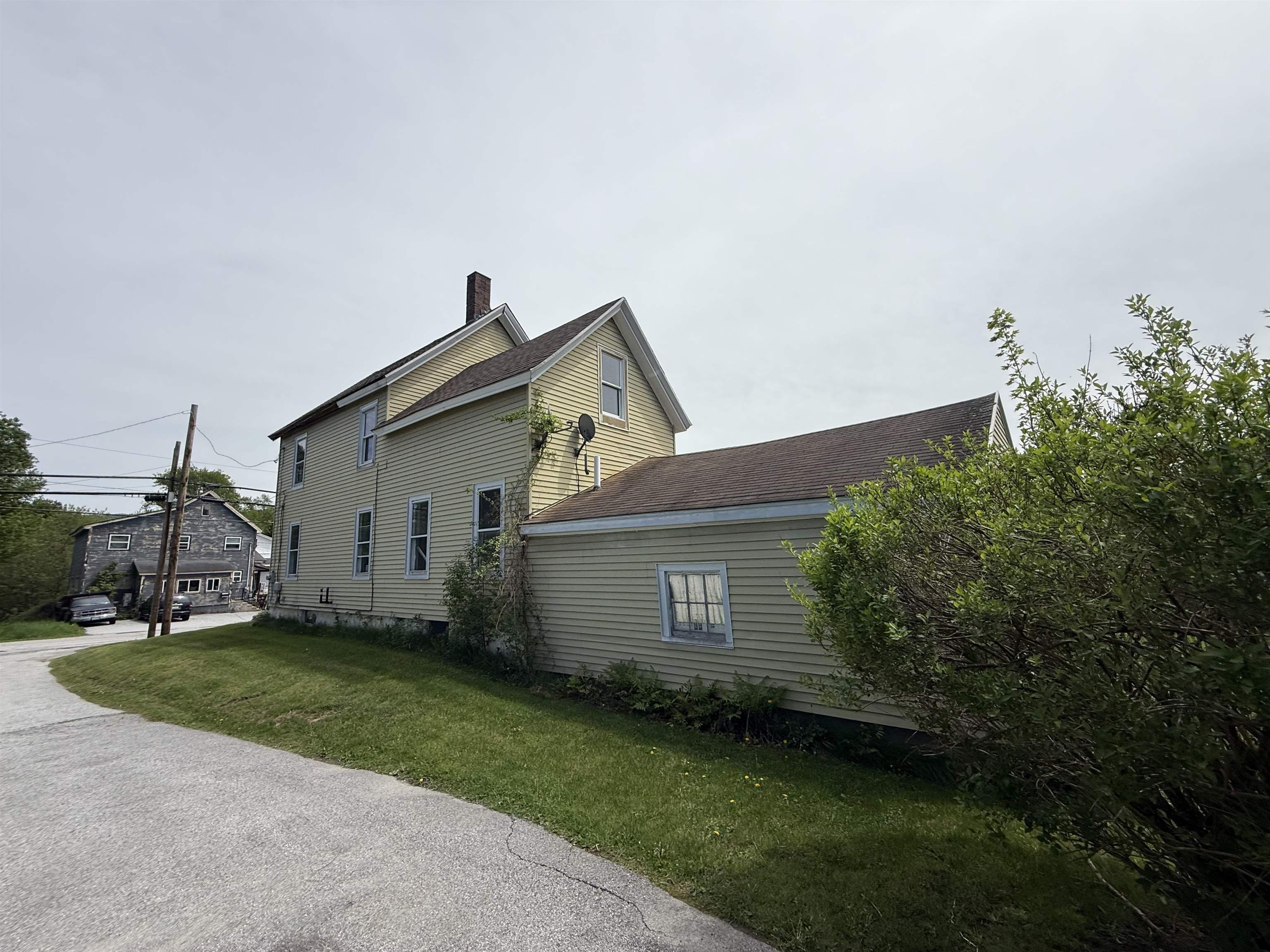 203 Lincoln Avenue Rutland, VT 05701 - Photo 6 of 44
