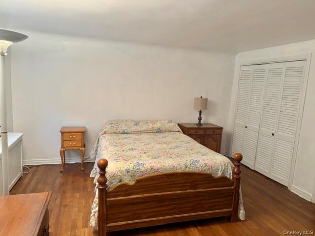 2 Cliff Road Merrick, NY 11566 - Photo 14 of 16