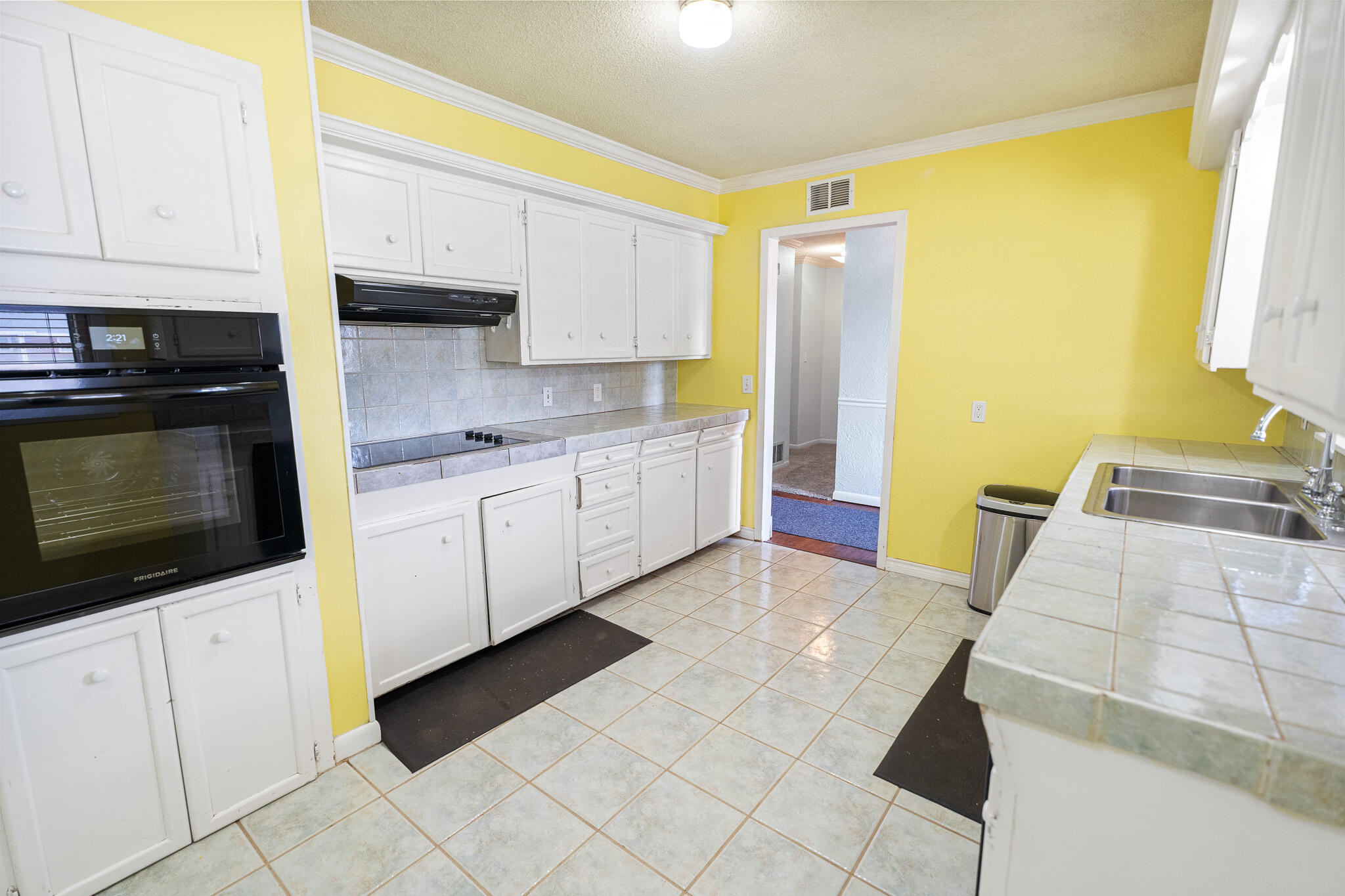313 East 18th Street Littlefield, TX 79339 - Photo 7 of 22 DSC06906