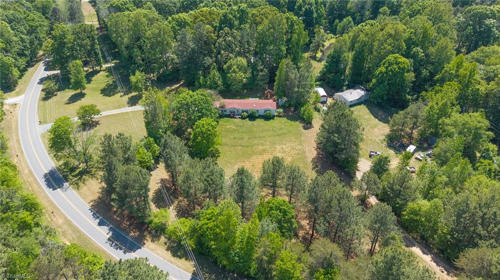 6705 Beale Road Snow Camp, NC 27349 - Photo 12 of 36