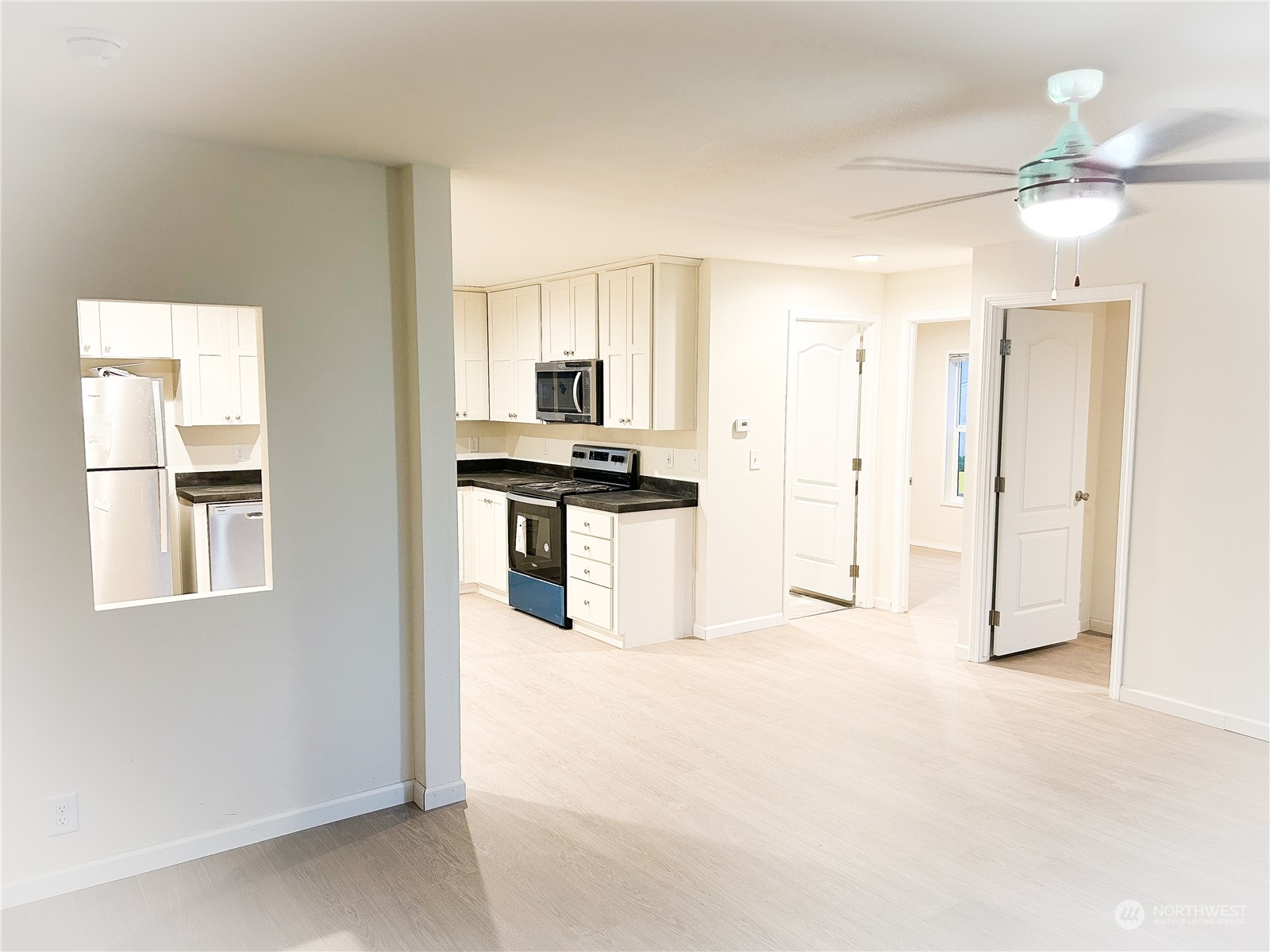 2088 Front Street Lynden, WA 98264 - Photo 6 of 18 Gallery Image 6