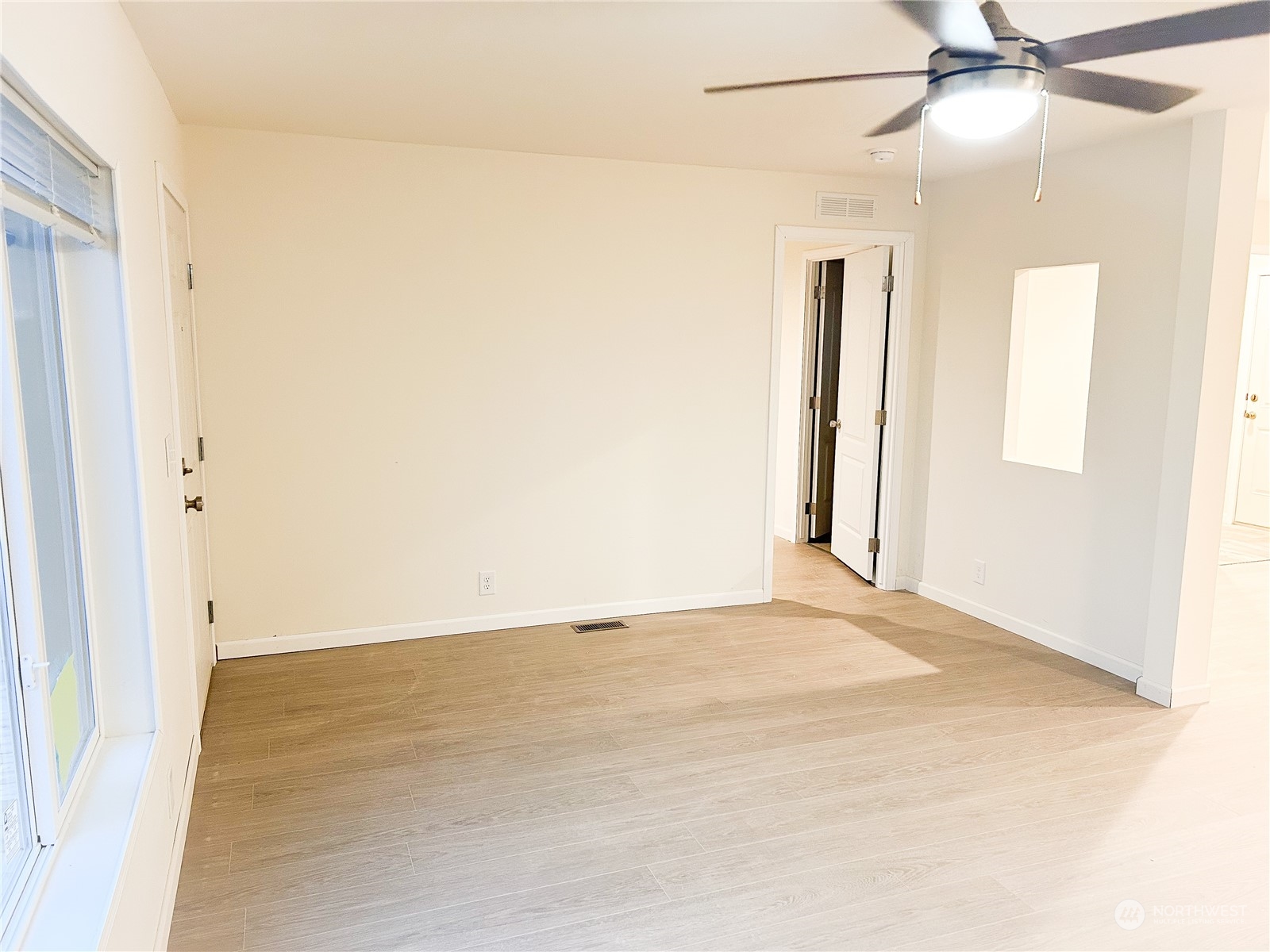 2088 Front Street Lynden, WA 98264 - Photo 10 of 18 Gallery Image 10