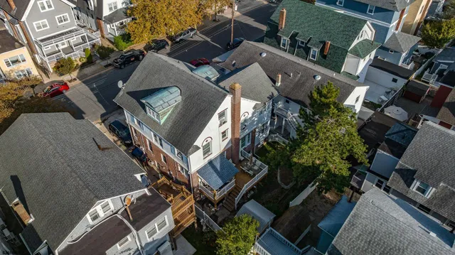 $1,800 | 16 South Oakland Avenue, Unit 2, Ventnor City, NJ 08406