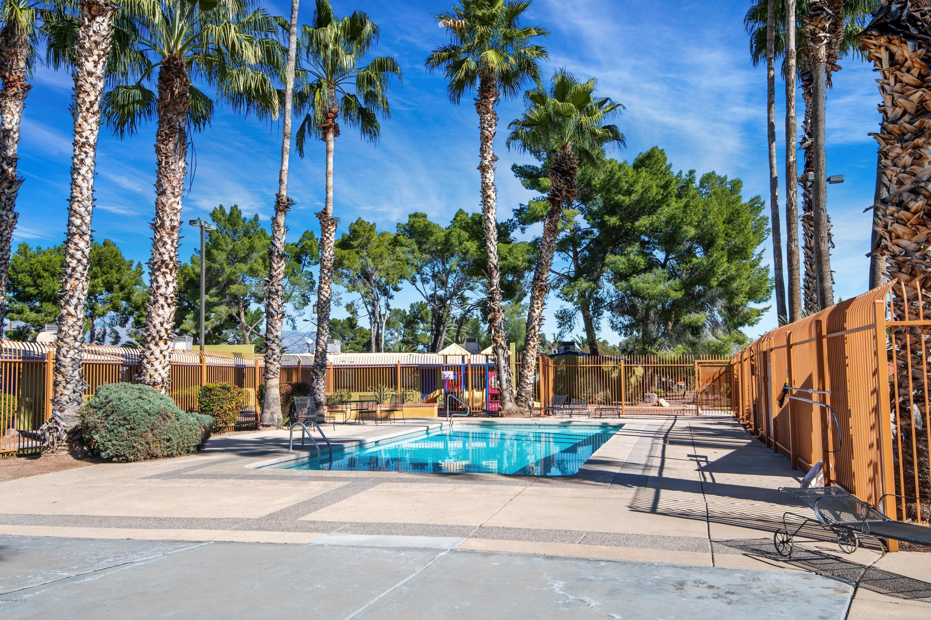 350 North Silverbell Road Tucson, AZ 85745 - Photo 1 of 26