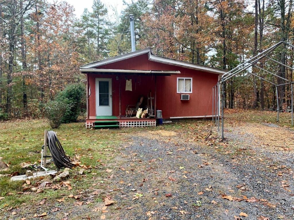 a view of backyard of house
