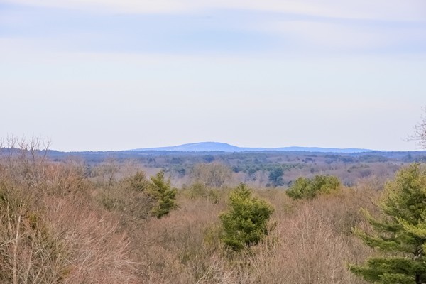 391 Old Farm Road Franklin, MA 02038 - Photo 8 of 30 Gallery Image 8