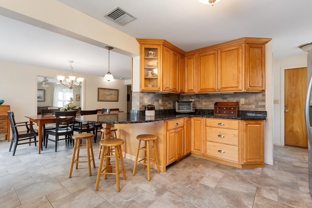 24 Barnesdale Road Natick, MA 01760 - Photo 6 of 38 Gallery Image 6