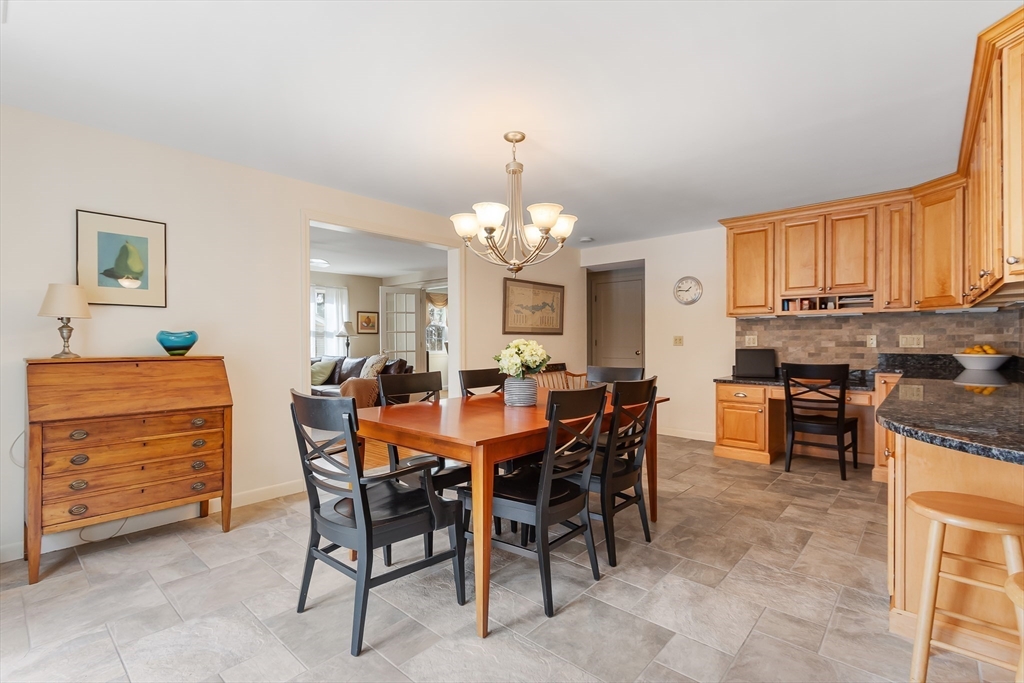 24 Barnesdale Road Natick, MA 01760 - Photo 7 of 38 Gallery Image 7