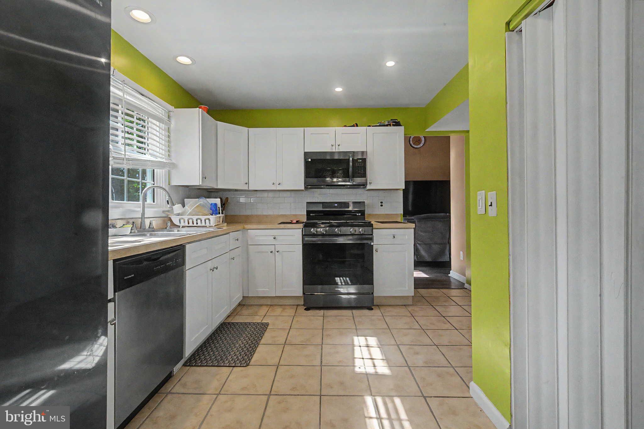 15 Winfield Road Sicklerville, NJ 08081 - Photo 14 of 17