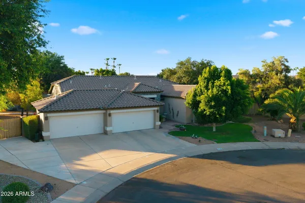 $950,000 | 17718 North 68th Drive, Glendale, AZ 85308