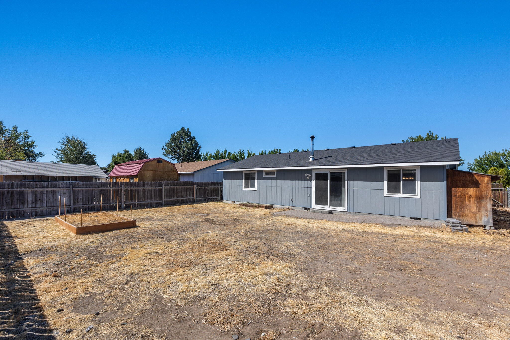 1208 Southwest 28th Street Redmond, OR 97756 - Photo 15 of 16 image0 (8)