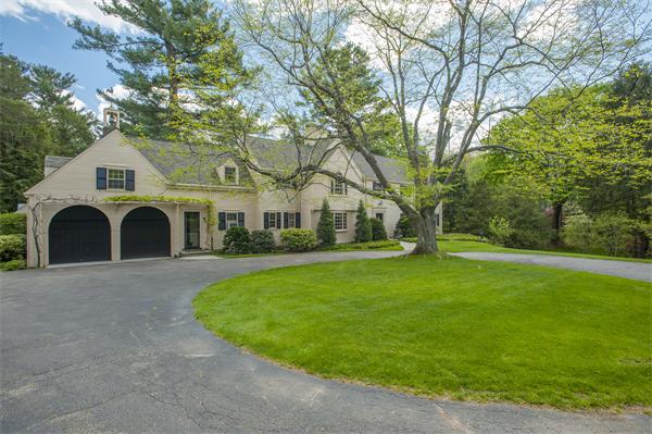 161 Main Street Hingham, MA 02043 - Photo 29 of 30 a front view of a house with yard and green space