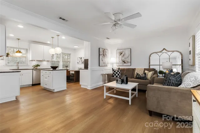 $2,600 | 405 Hillcrest Drive, Huntersville, NC 28078