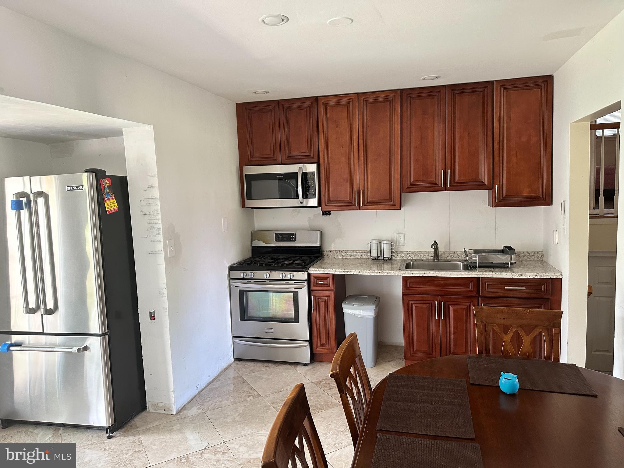 3903 Towanda Road Alexandria, VA 22303 - Photo 3 of 18 Gallery Image 3