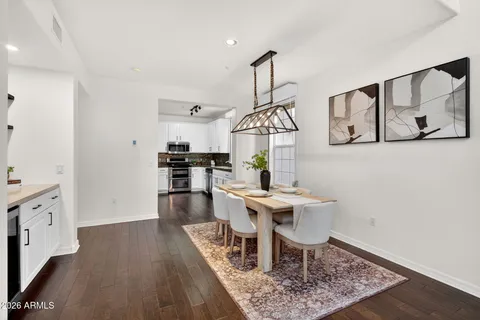 $469,000 | 706 East Washington Street, Unit 124, Phoenix, AZ 85034