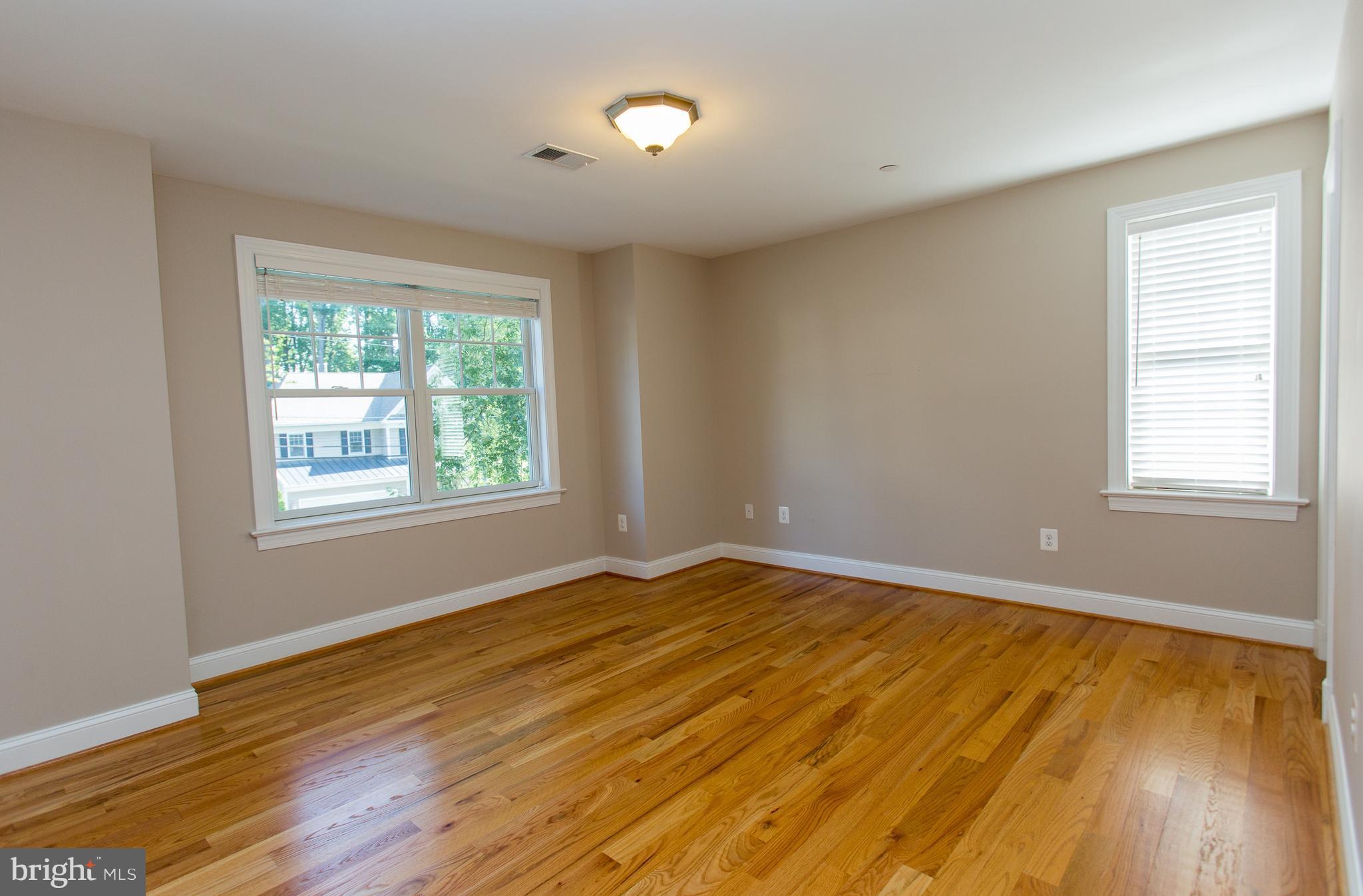 4314 Chestnut Street Bethesda, MD 20814 - Photo 22 of 28 Bedroom
