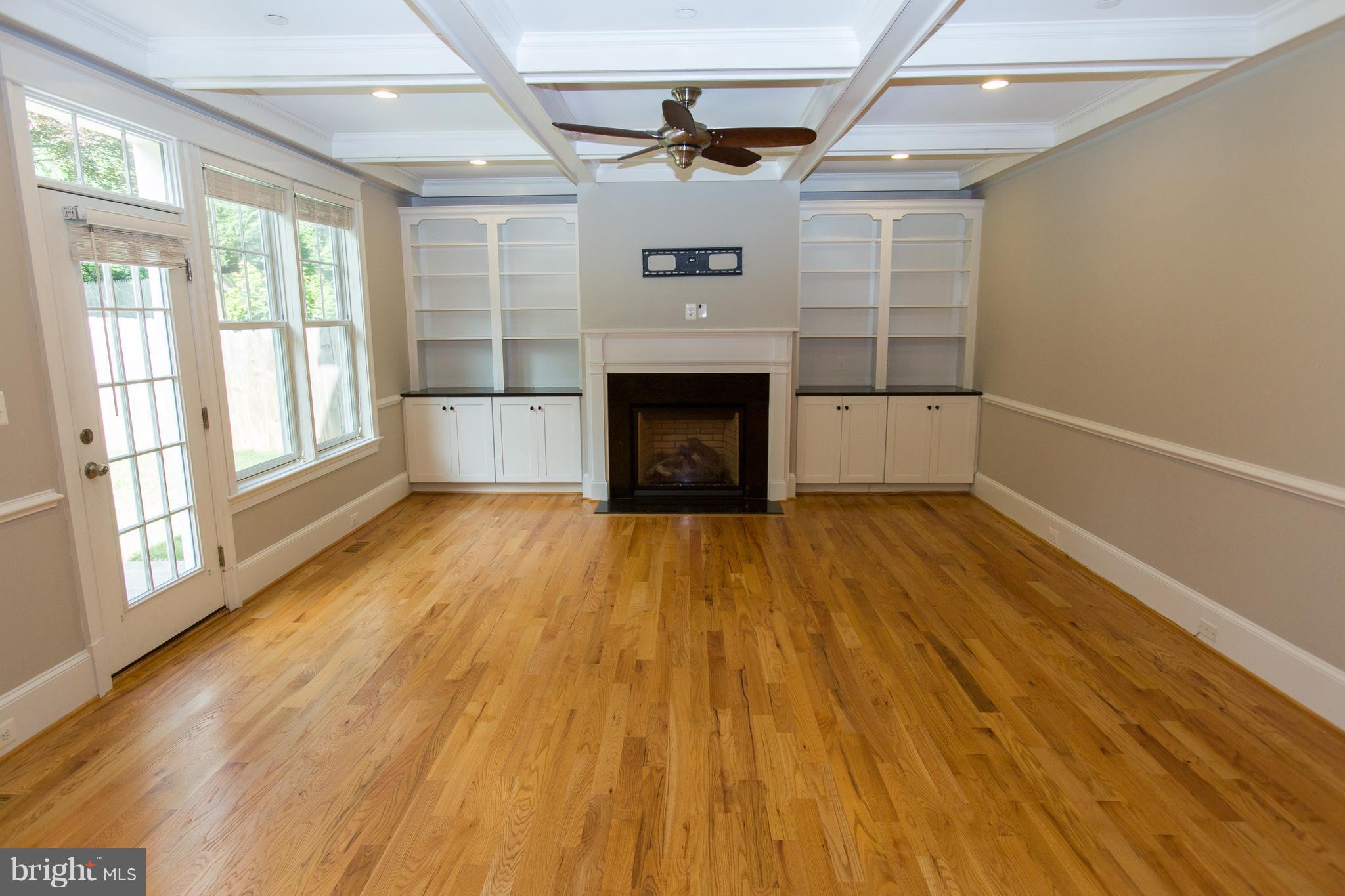 4314 Chestnut Street Bethesda, MD 20814 - Photo 7 of 28 Family room with gas fireplace