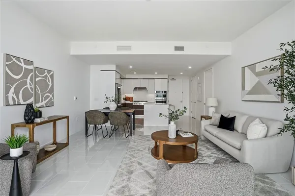 $6,800 | 400 Central Avenue, Unit 2008, St. Petersburg, FL 33701