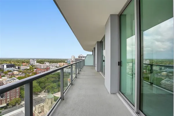 $6,800 | 400 Central Avenue, Unit 2008, St. Petersburg, FL 33701