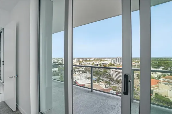 $6,800 | 400 Central Avenue, Unit 2008, St. Petersburg, FL 33701