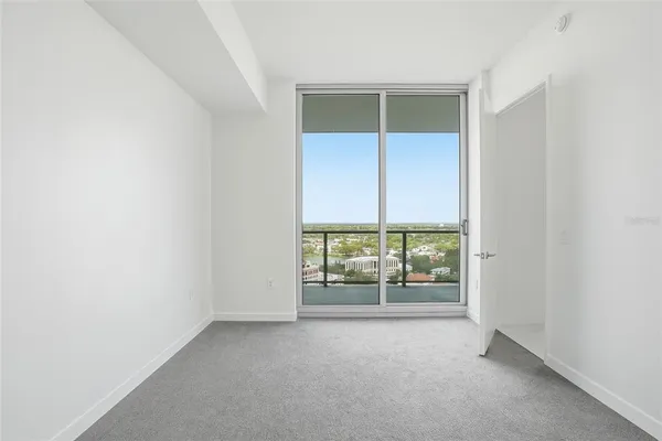 $6,800 | 400 Central Avenue, Unit 2008, St. Petersburg, FL 33701