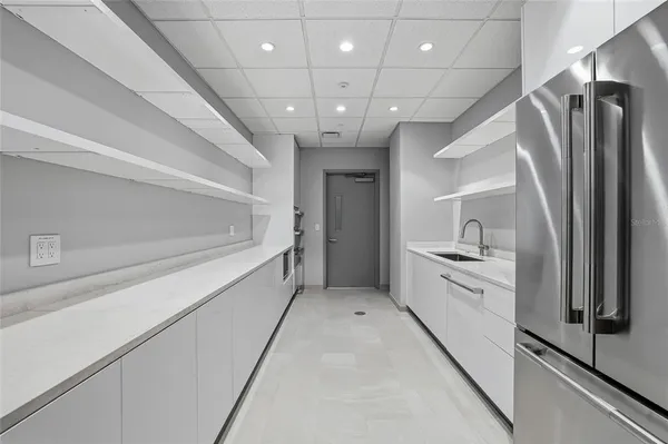 $6,800 | 400 Central Avenue, Unit 2008, St. Petersburg, FL 33701