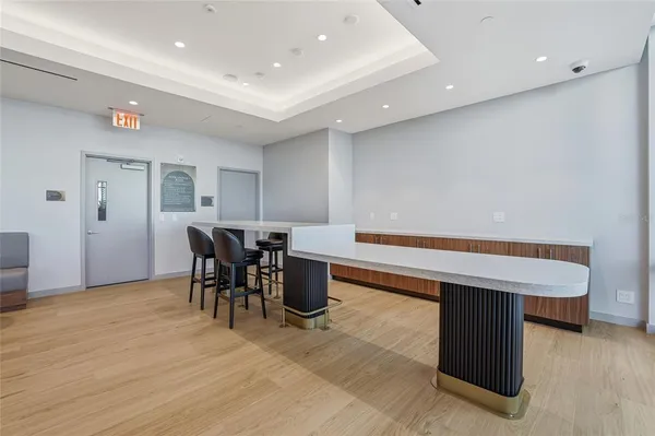 $6,800 | 400 Central Avenue, Unit 2008, St. Petersburg, FL 33701