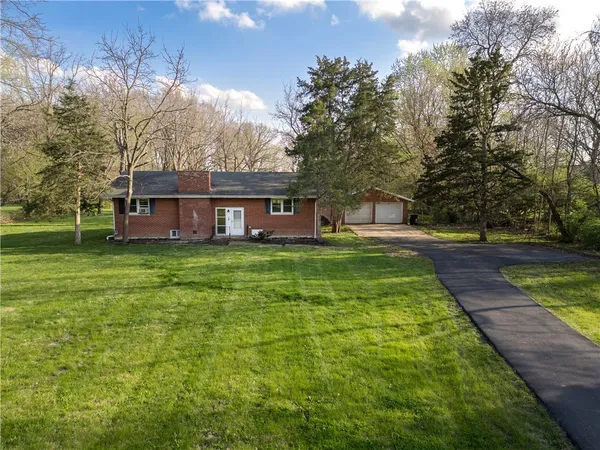 $150,000 | 112 County Road 2250 North, Danville, IL 61832