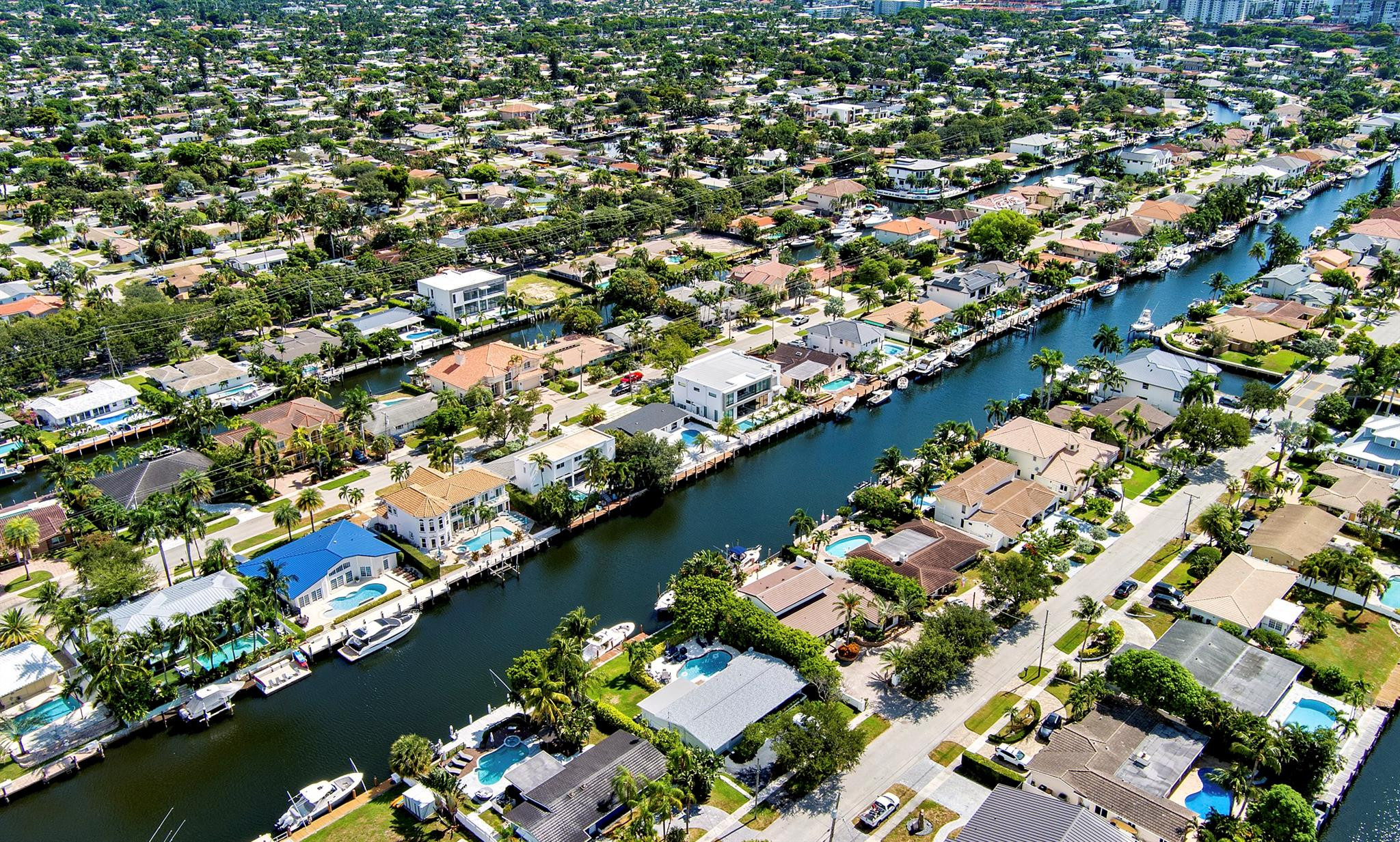 2310 Northeast 48th Court Lighthouse Point, FL 33064 - Photo 43 of 61 an aerial view of a city