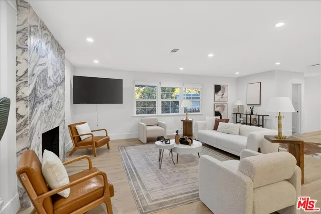 $2,900,000 | 15440 Hamner Drive, Los Angeles, CA 90077