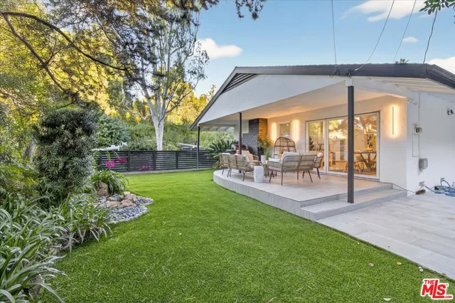 $2,900,000 | 15440 Hamner Drive, Los Angeles, CA 90077