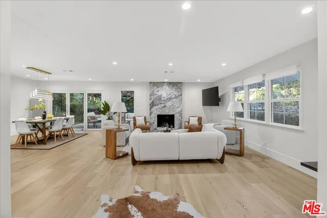 $2,900,000 | 15440 Hamner Drive, Los Angeles, CA 90077