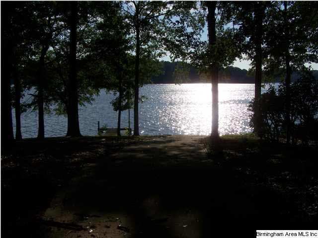 583 Ridgeway Circle Talladega, AL 35160 - Photo 13 of 17