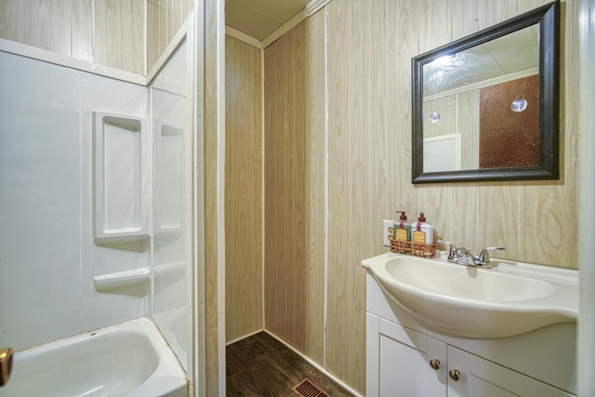 1748 Friendship Church Road Gray Court, SC 29645 - Photo 24 of 30
