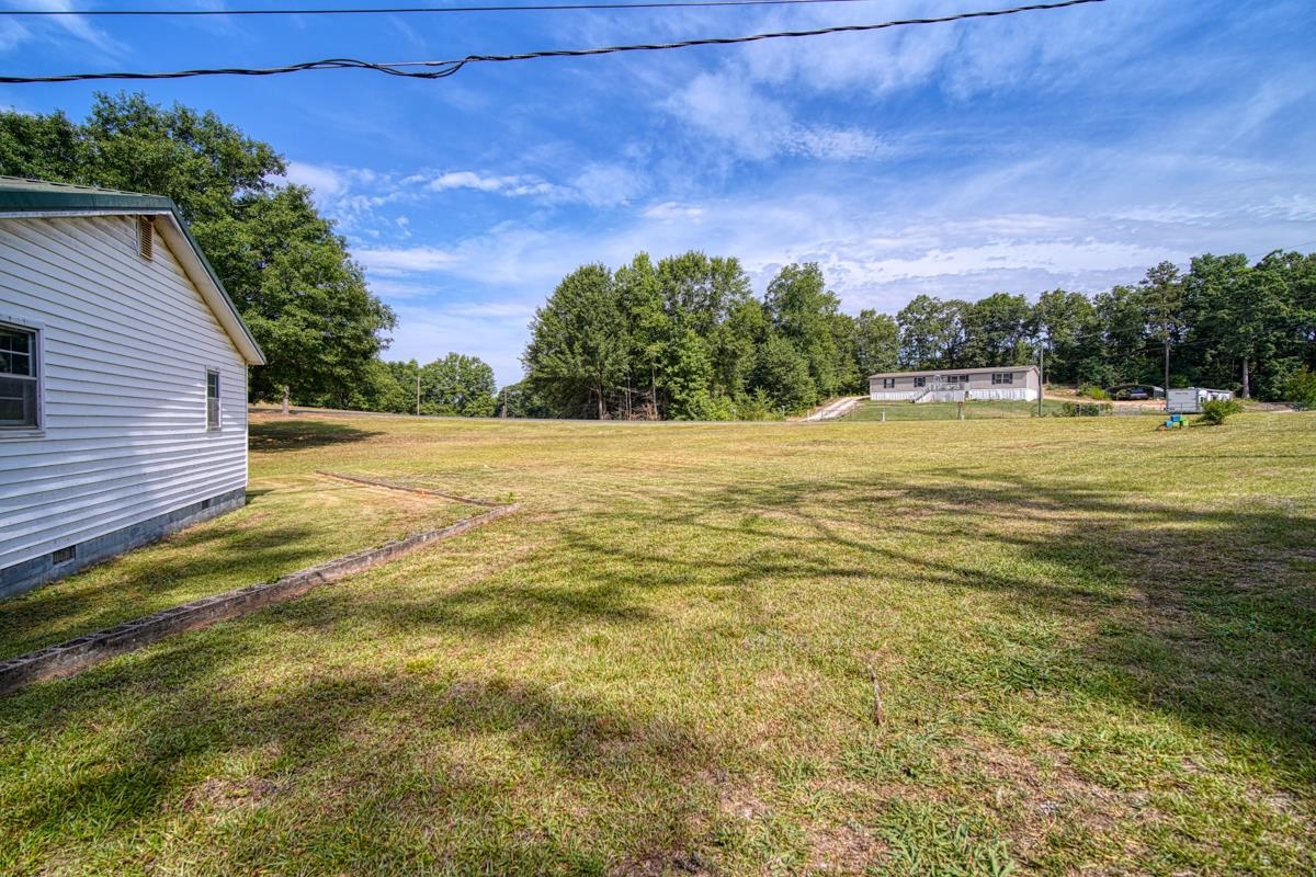 1748 Friendship Church Road Gray Court, SC 29645 - Photo 5 of 30