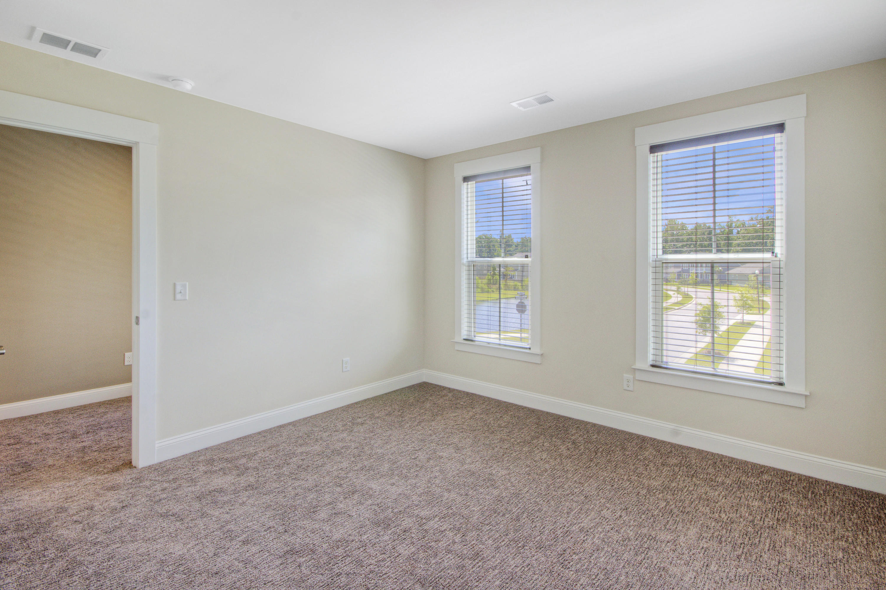 2808 Rutherford Way Charleston, SC 29414 - Photo 17 of 29 Guest bedroom