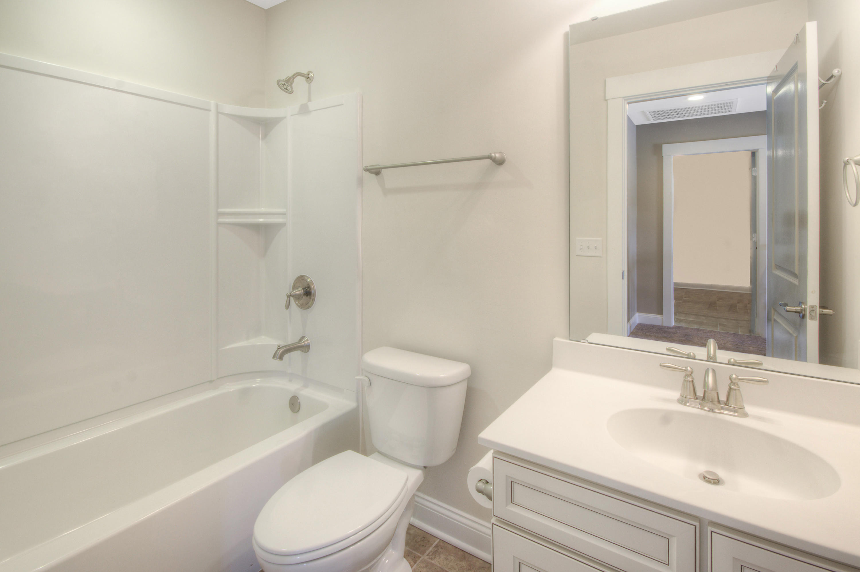 2808 Rutherford Way Charleston, SC 29414 - Photo 19 of 29 Common bath
