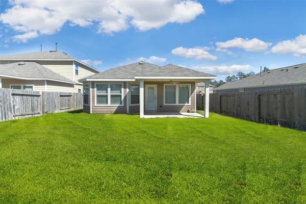$1,870 | 445 Camas Creek Lane, Magnolia, TX 77354